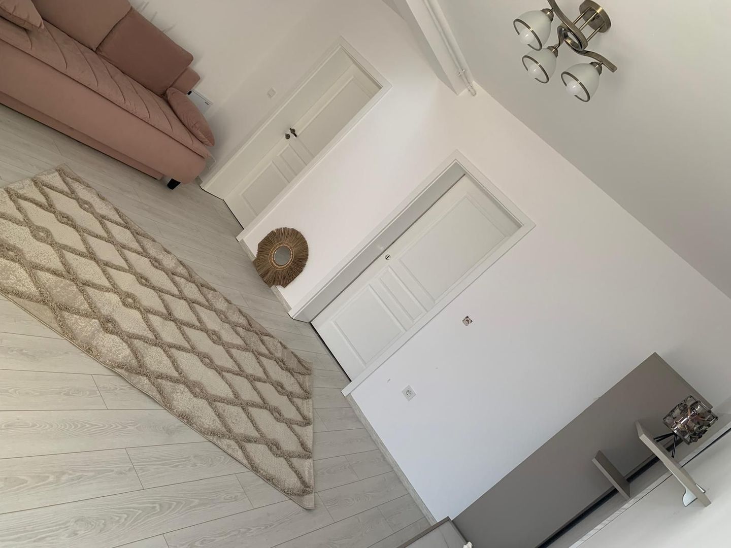 Calea Urseni – Giroc | Casă insiruita P+1 | Mobilată complet | 2 parcări - Poză 9