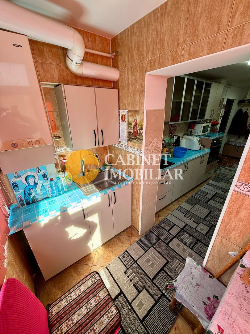 2 Camere Decomandat Renovat - Zona Dacia, Statia Bicaz - Poză 7