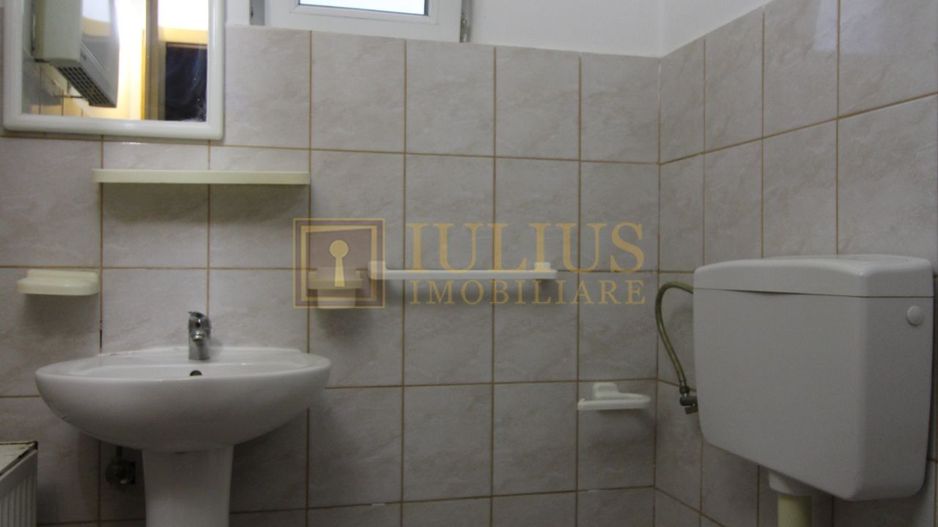 Mehala; 2 camere, 2 bai, centrala proprie, la parter. - Poză 7
