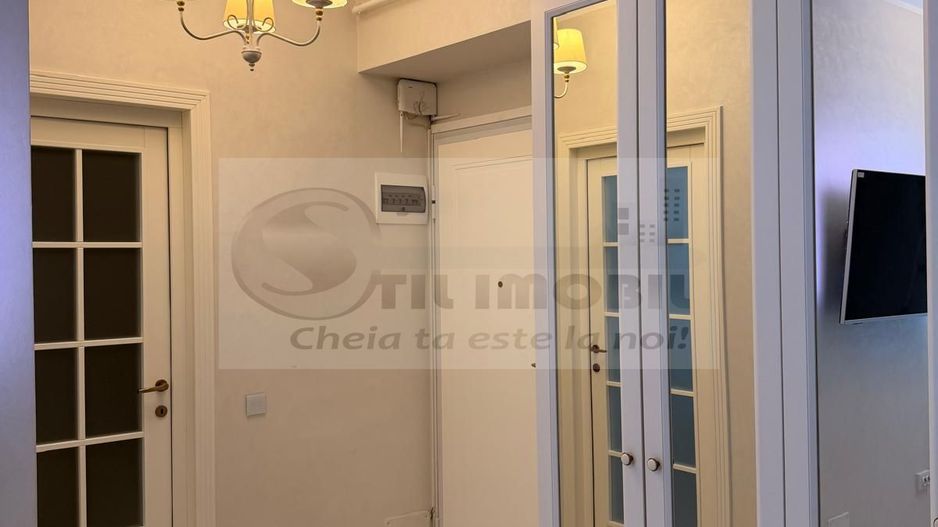 Apartament INTABULAT in Royal Town -  46,8 mp ! Mobilat si utilat ! - Poză 8