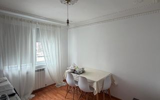 Vanzare apartament cu 4 camere in Micro 39b( k-uri), etaj 1, - Poză 11