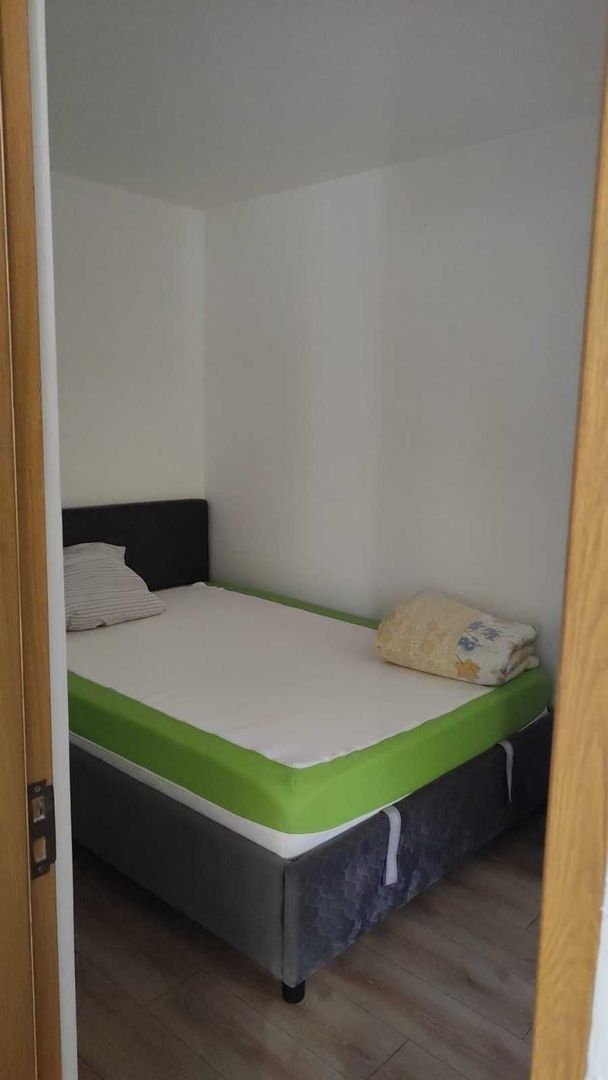 BRASADAS vinde ap 2 cam RENOVAT in Soli etaj 3/4 33mp. - Poză 2