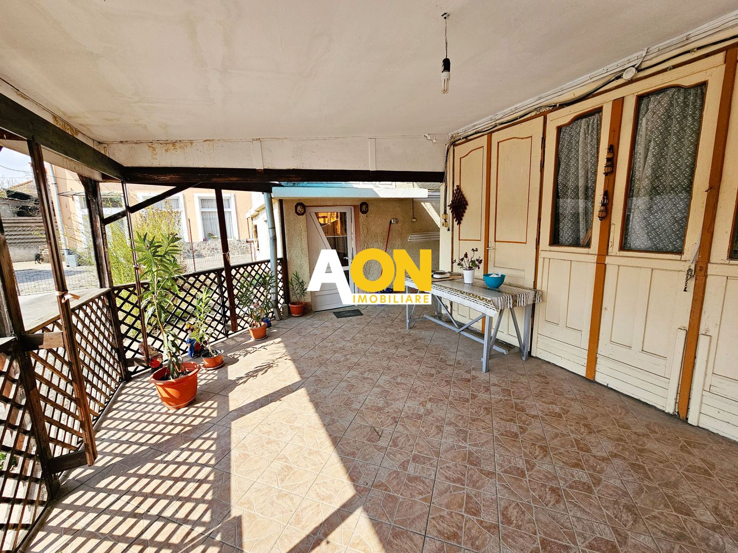 Casa 4 camere, 525 mp teren, zona Centru - Poză 2