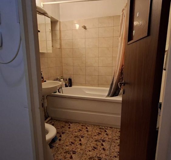 Vanzare Apartament 3 camere, parter/9, bloc reabilitat, 2 băi – Rahova Sebastian - Poză 6