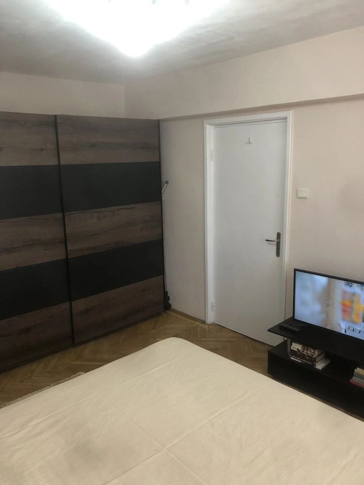 Apartament 2 camere- ultracentral, Ramada, Craiova - Poză 2