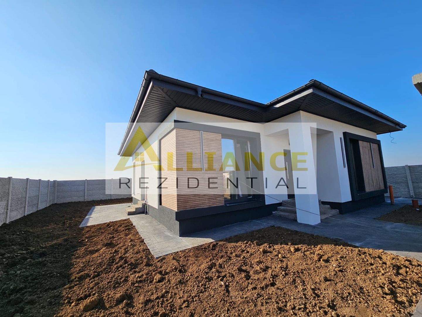 Casa 4 Camere | 200 m de Blv. - Poză 2