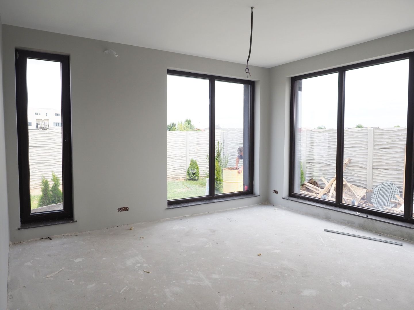 VANZARE CASA INDIVIDUALA-Finisata -Panouri solare-CORBEANCA PADURE - Poză 3