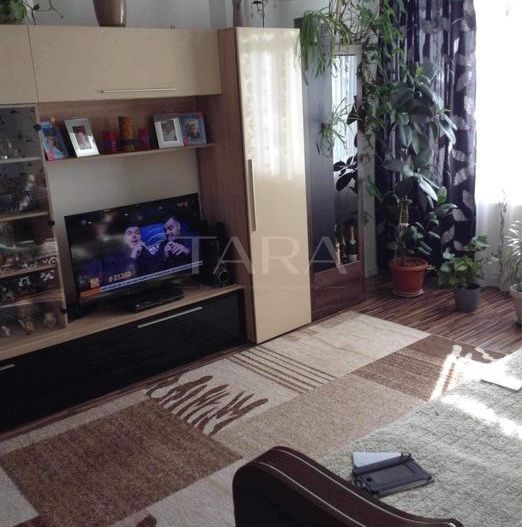 Apartament cu 1 cameră, balcon închis – Florești. - Poză 1