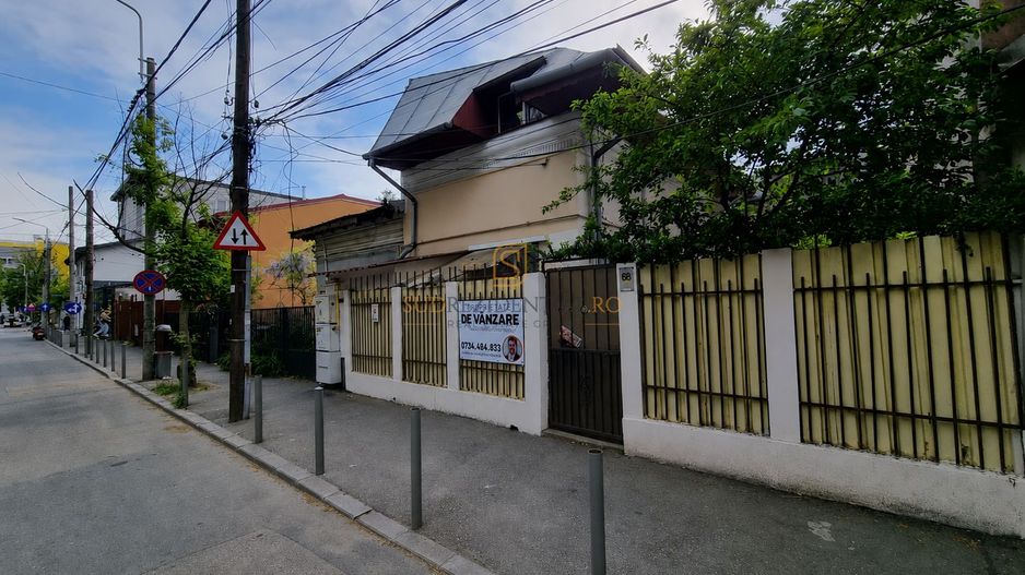 Casa spatioasa cu 7 camere, zona Bd. Brancoveanu, acces facil metrou - Poză 1