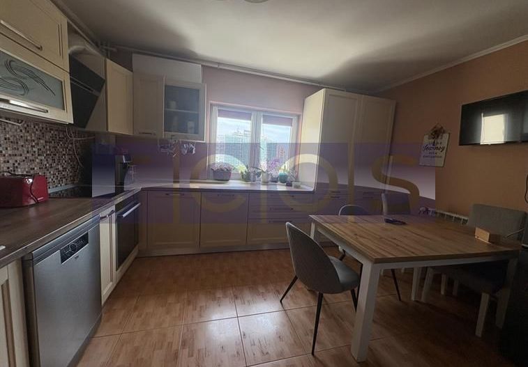 VANZARE 4 CAMERE DECOMANDAT PARCARE CALEA  VITAN - Poză 8