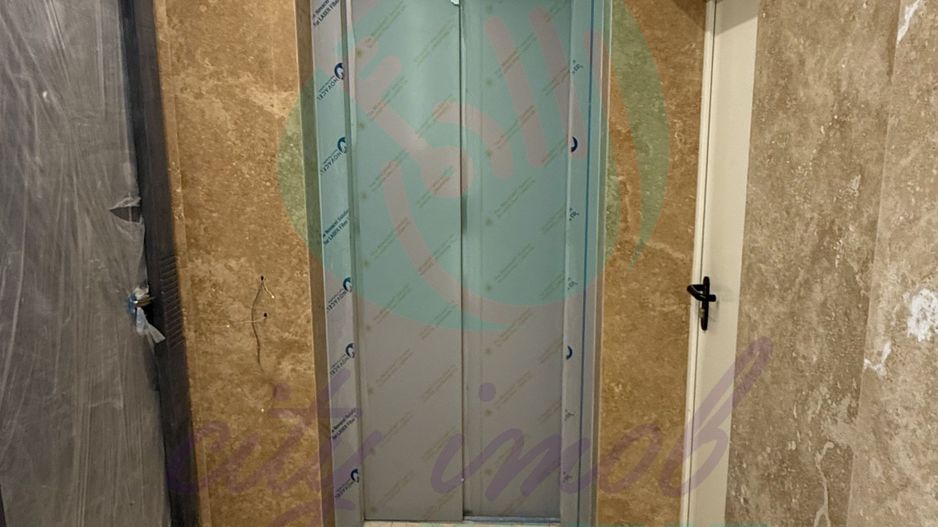 Apartament cu LIFT IN INTERIOR si doua terase de 21 mp in total - Poză 4