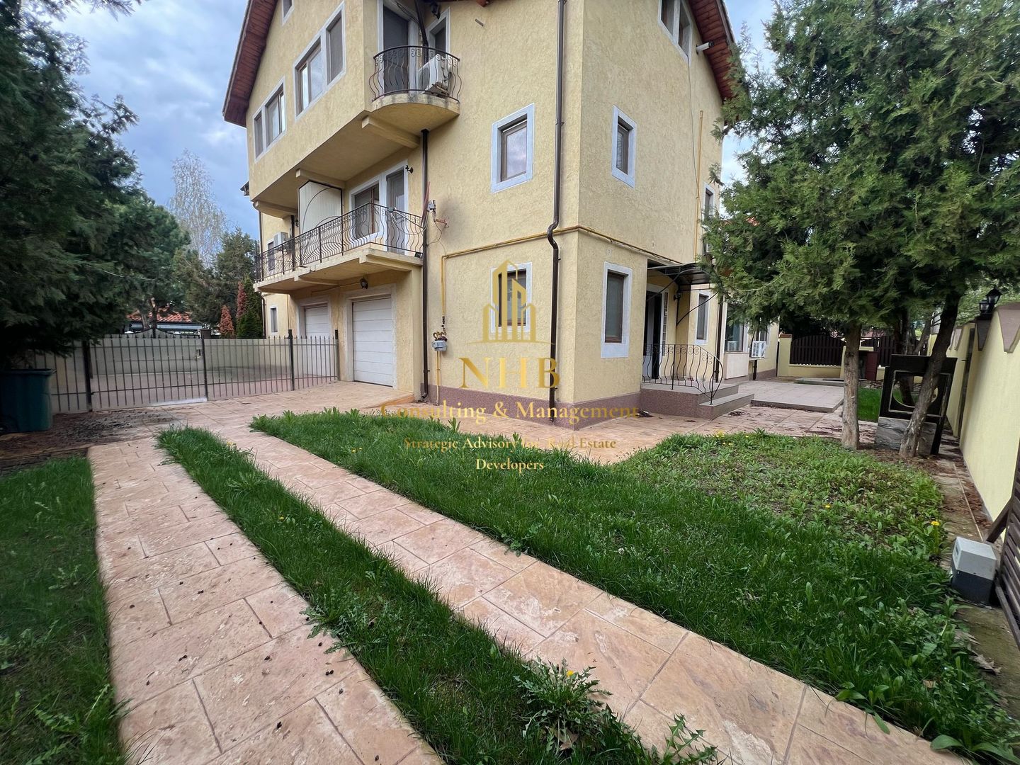 Vila duplex de inchiriat-zona Scoala Britanica-PARCARE - Poză 1