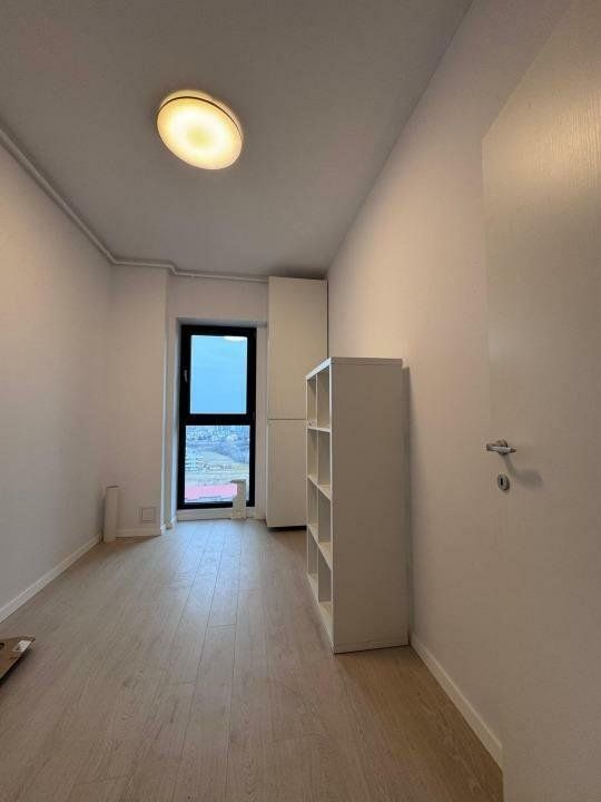 Prima inchiriere | Sisesti | 4 camere | Parcare | Vedere superba - Poză 10