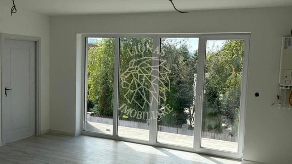 Apartament Nou 3 camere-balcon-etaj 1-Zona Calea Moldovei - Poză 1