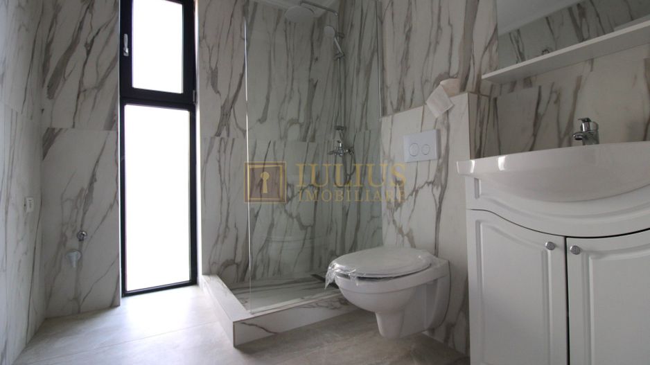 Curte, 4 apartamente, 8 camere, perfectă pt activități educaționale-Dumbravita - Poză 17