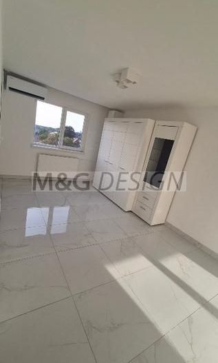 Garsoniera renovata zona Sagului - Poză 2