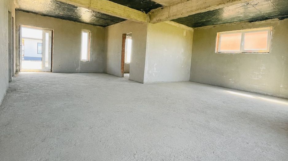 Casă parter semifinisatǎ Cihei– 500 mp teren - Poză 7