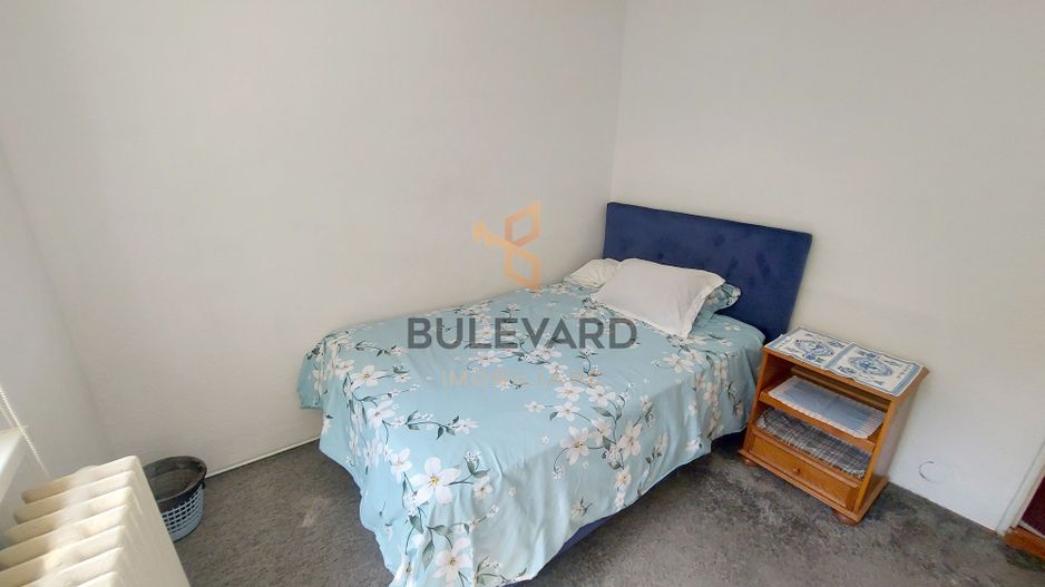 Apartament cu 4 camere decomandate + 2 locuri de parcare! - Poză 4