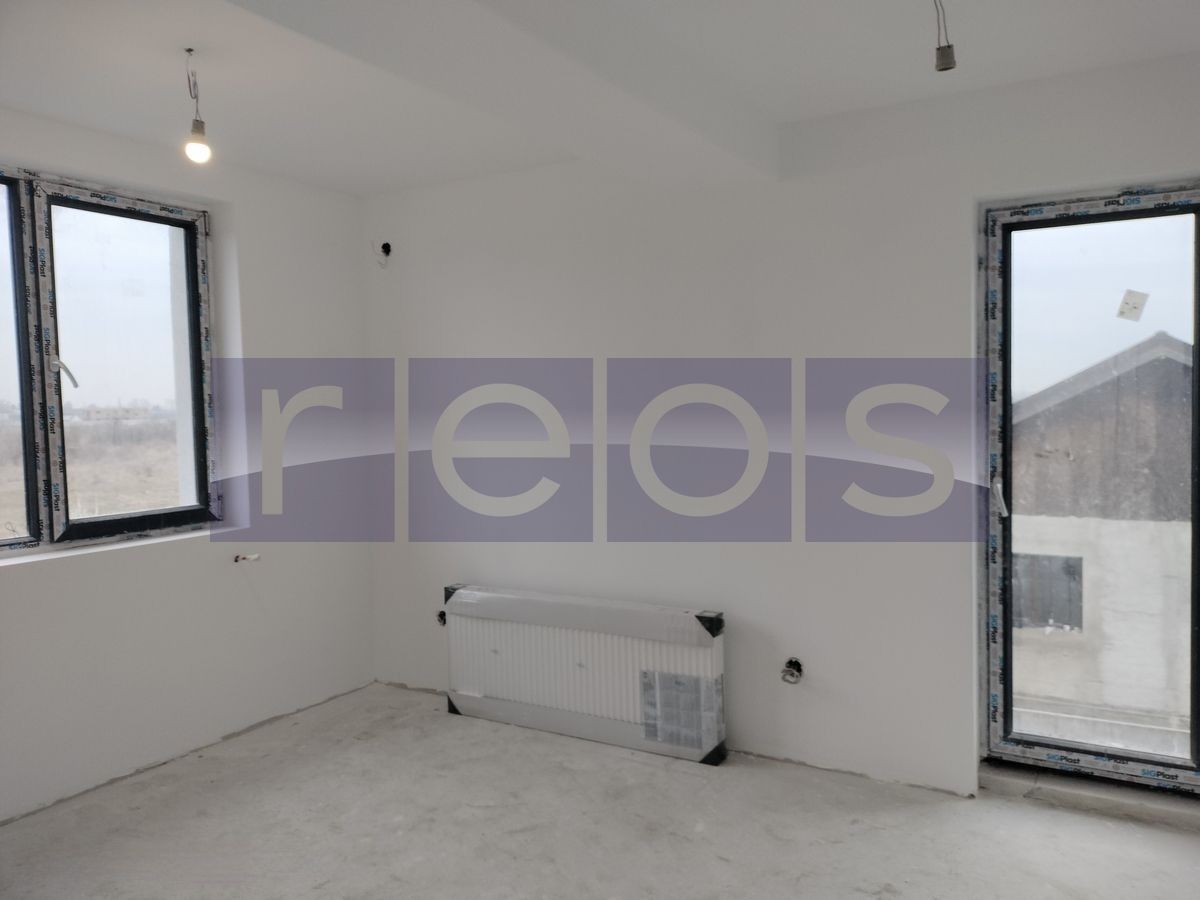 VANZARE VILA P+1+M | 170 MP UTILI | 6 CAMERE | BALOTESTI | - Poză 2
