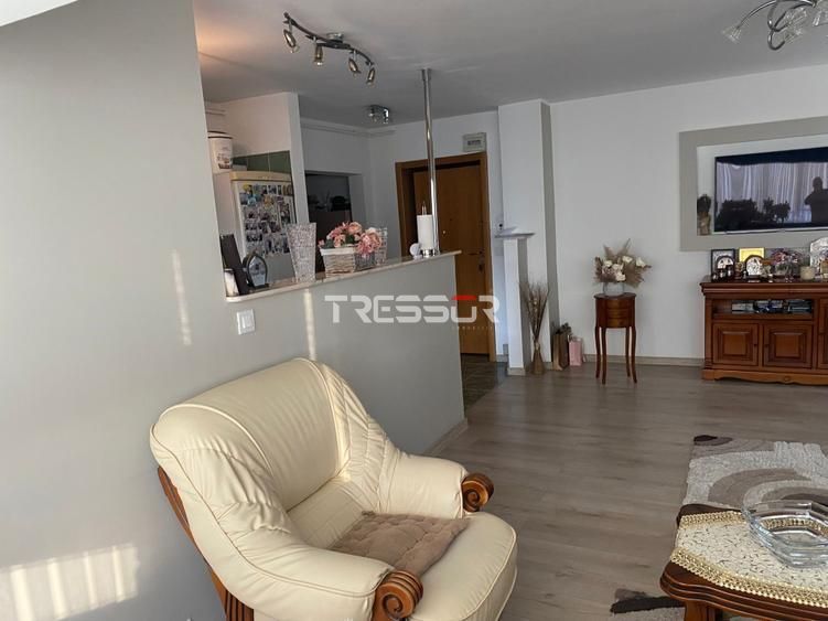 Apartament 3 camere decomandat | 69 mp | Trocadero | Centrală proprie - Poză 3