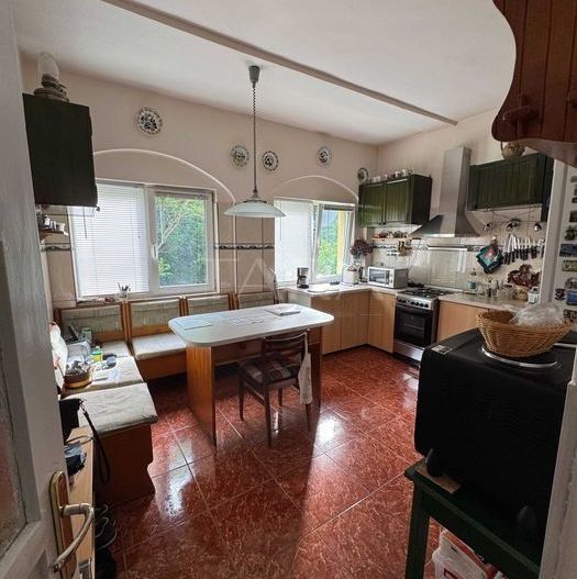 Casă spațioasă și confortabilă în Andrei Mureșanu - Poză 3