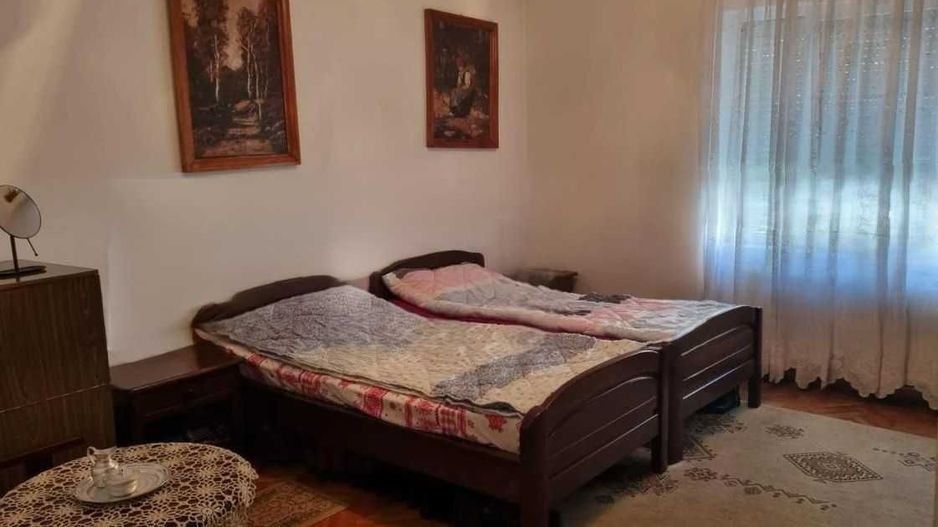 Casa de vanzare cu 4 camere, 110 mp, Satu Mare, zona 14 Mai - Poză 3