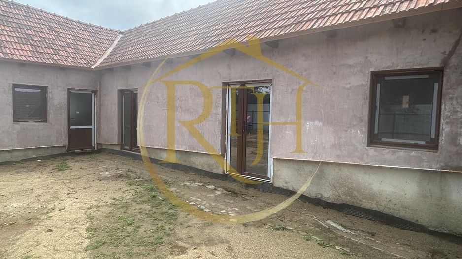 Casa plus teren de vânzare în Balinț,comision ,,0'' - Poză 4