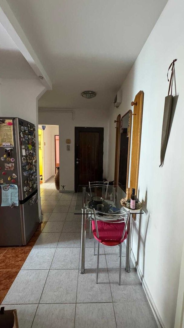 Apartament 3 camere decomandat Calea Bucuresti etaj 1/4 - Poză 5