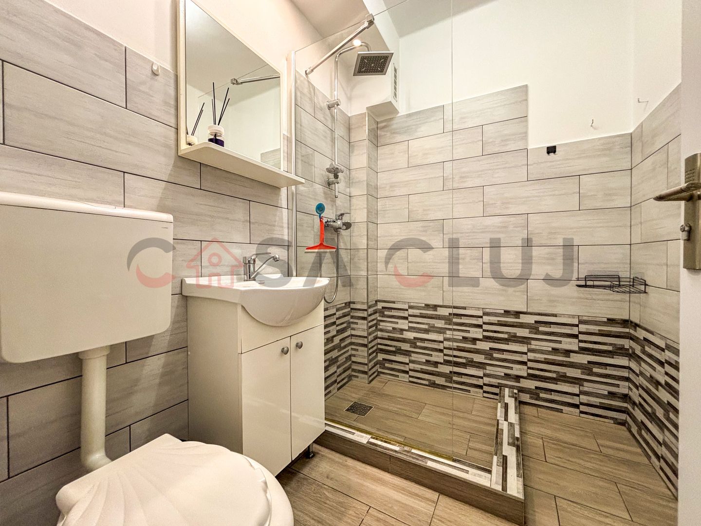 Apartament Decomandat - Etaj 1 - Bloc Izolat Termic - Strada Horea - Poză 5