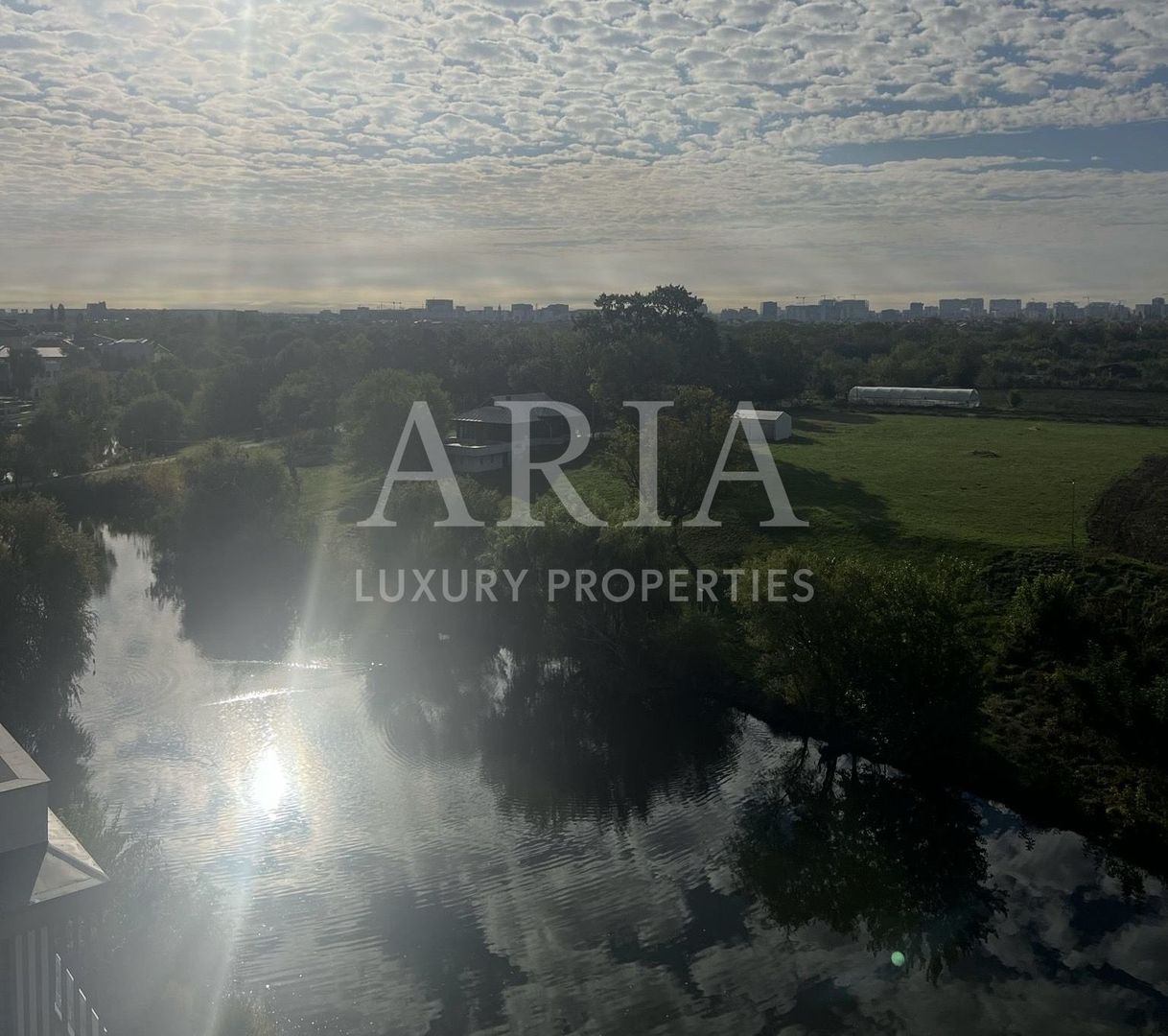 BELAIR LAKE - Penthouse duplex - LAKEFRONT - - Poză 4