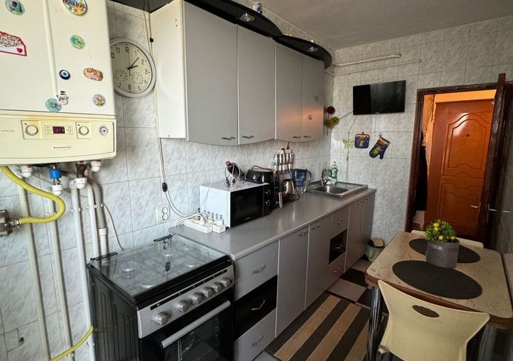 Apartament cu 2 camere zona micro39C - Poză 6