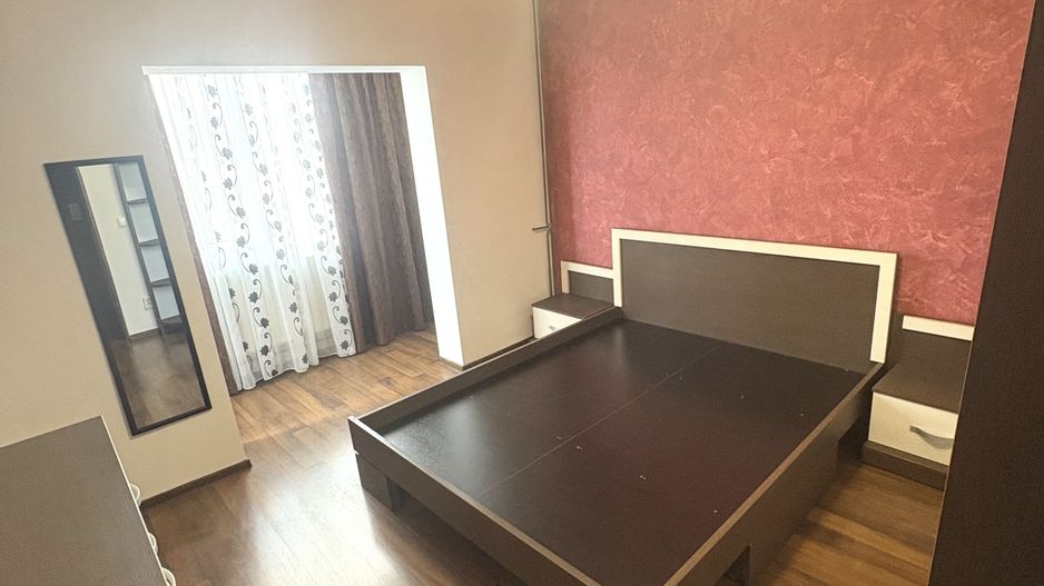 Apartament de închiriat- zona Nufărul - Poză 1