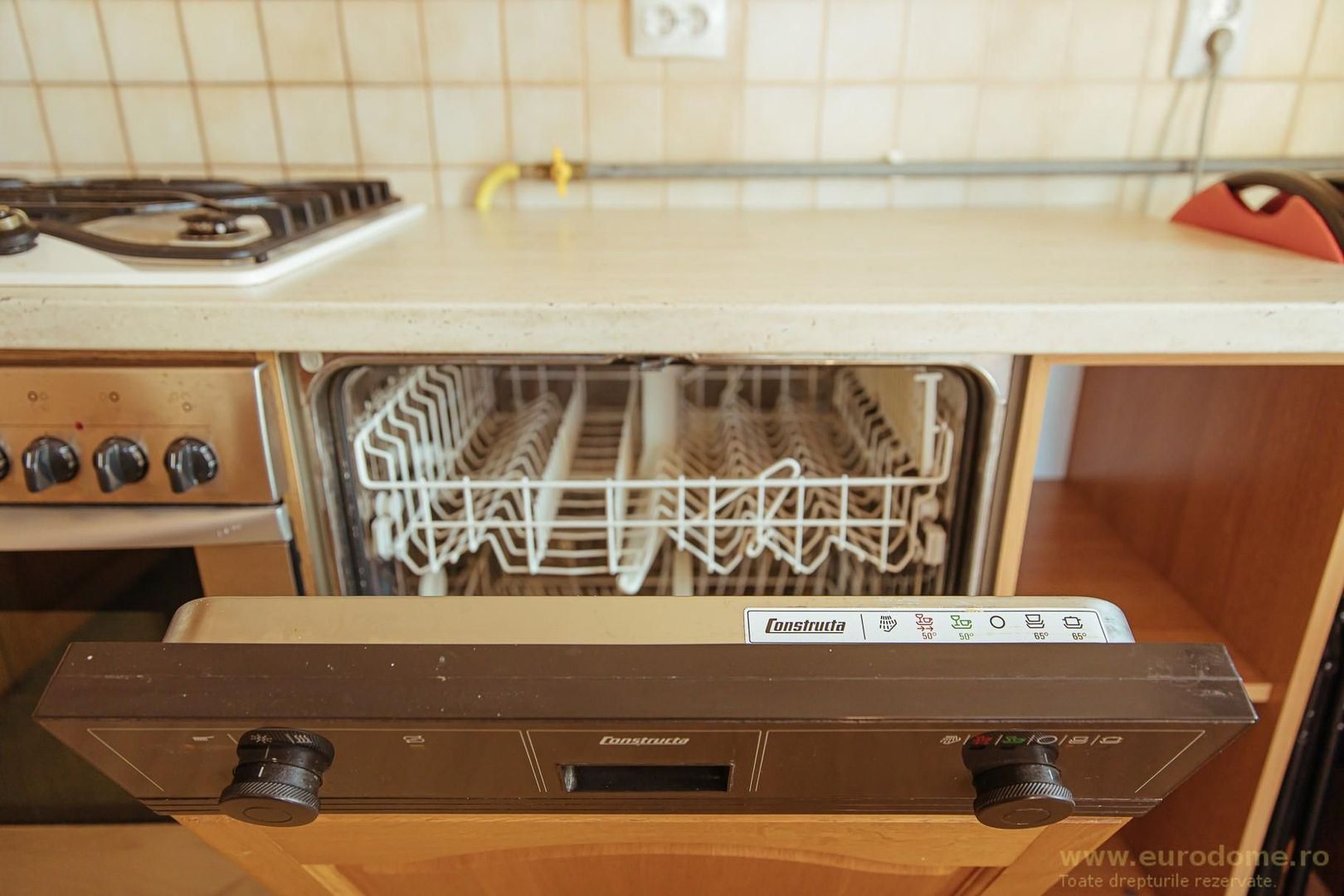 Casă nouă, intrare Stupini - Poză 16