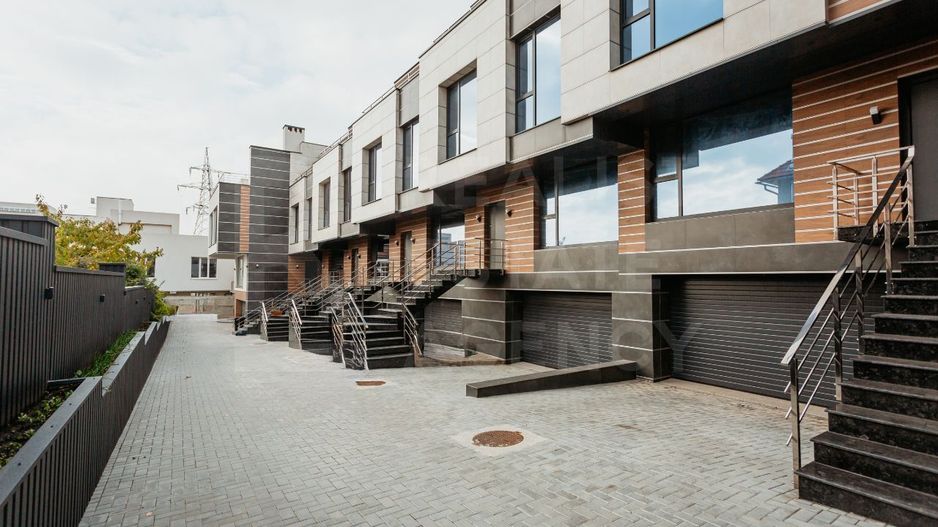 Vânzare, townhouse, 4 camere, str. Speranţei, Ciocana. - Poză 2