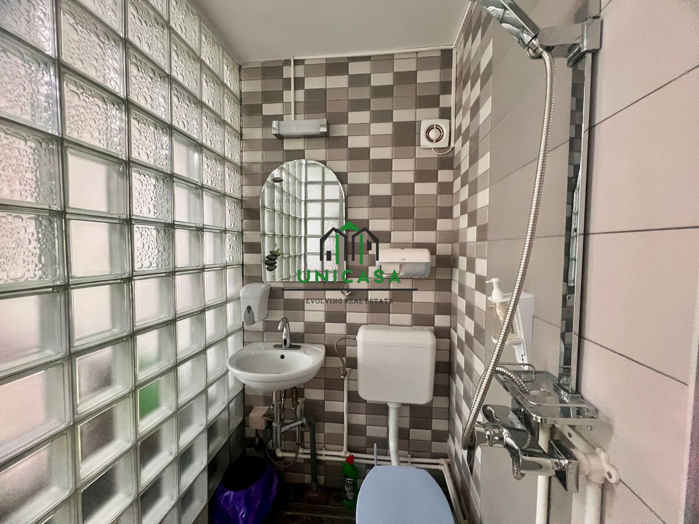Casă de vânzare în Băile Olănești – zonă centrală - Poză 10