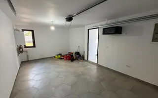 Casa individuala. 172 mp utili. Garaj. Disponibila imediat - Poză 17