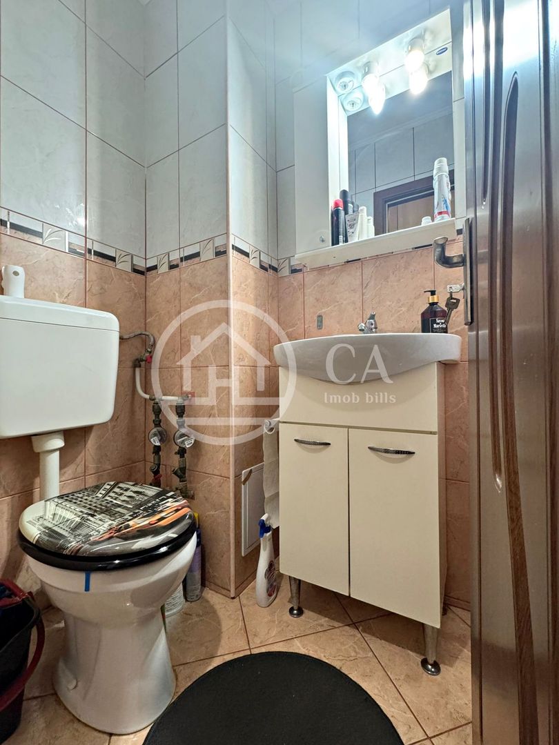 Apartament cu 3 camere de vanzare in Decebal, Oradea - Poză 11