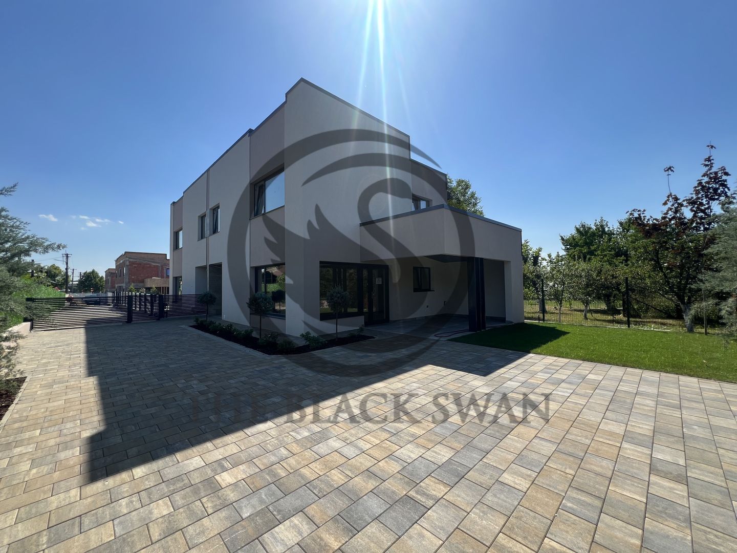 Casa cu 4 camere de vanzare | Premium | Nou | Moreni - Bld. Republicii - Poză 2