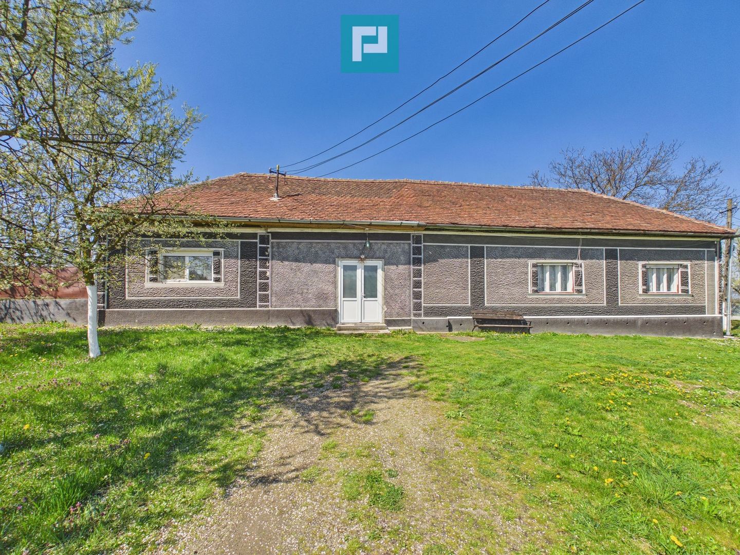 Casă solidă cu 5 camere in localitatea Almaș, Arad - Poză 18