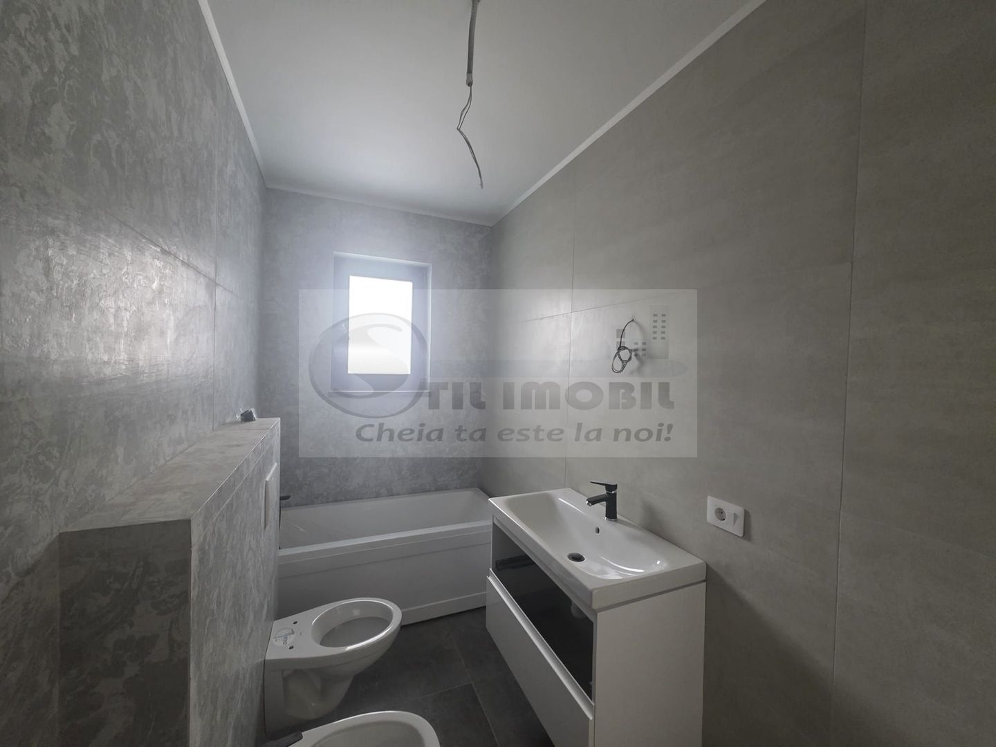 Apartament 4 camere dispus pe 2 niveluri - Poză 8