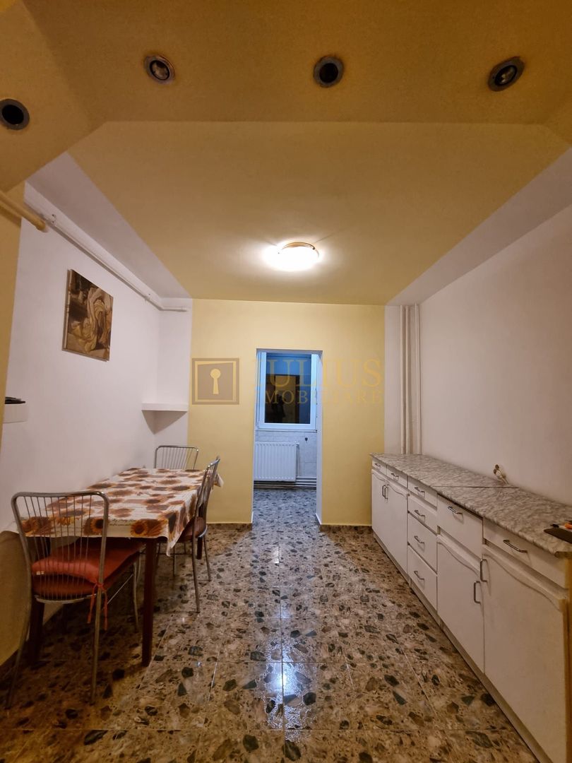 centrală proprie, aer conditionat, zonă liniștită, apartament spațios - Poză 17
