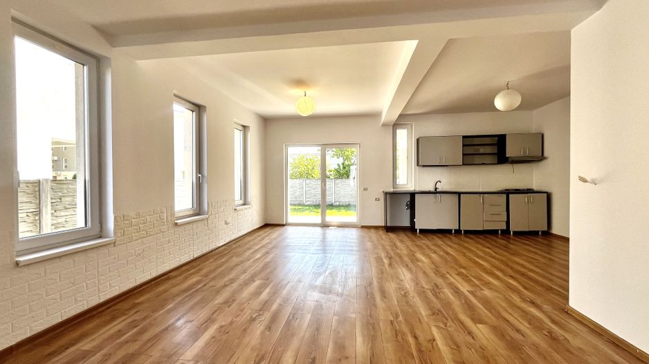 Duplex spațios și luminos | Giroc | Ideal locuință/ birou / grădiniță - Poză 4