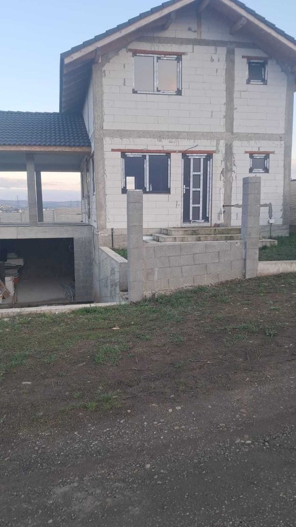 Casa de vanzare, 3 camere, curte,  Orizont Alba Iulia - Poză 4