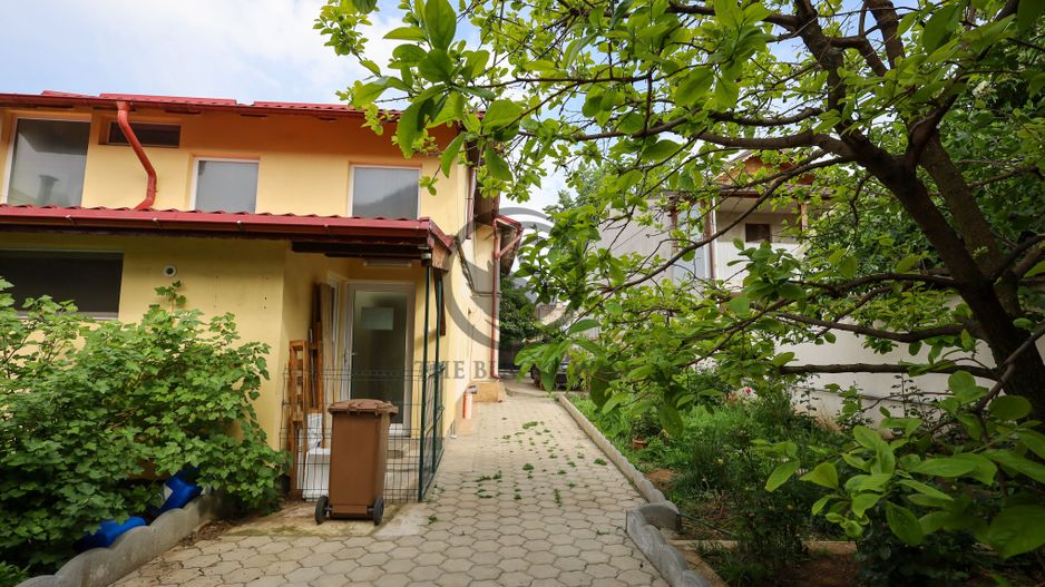 Casa de vanzare 12 camere | 2 constructii - Business, Rezidential | PH - Poză 17