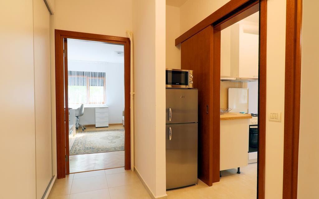 Apartament elegant cu doua camere, zona Victoriei - Poză 4