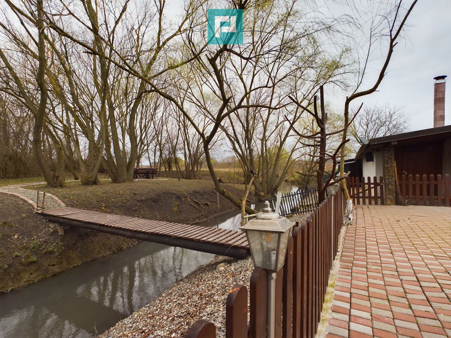 Proprietate imobiliară cu potențial extraordinar! - Poză 37