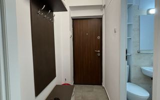 Garsoniera 30 mp, centrala proprie, balcon, zona UMF - Poză 4