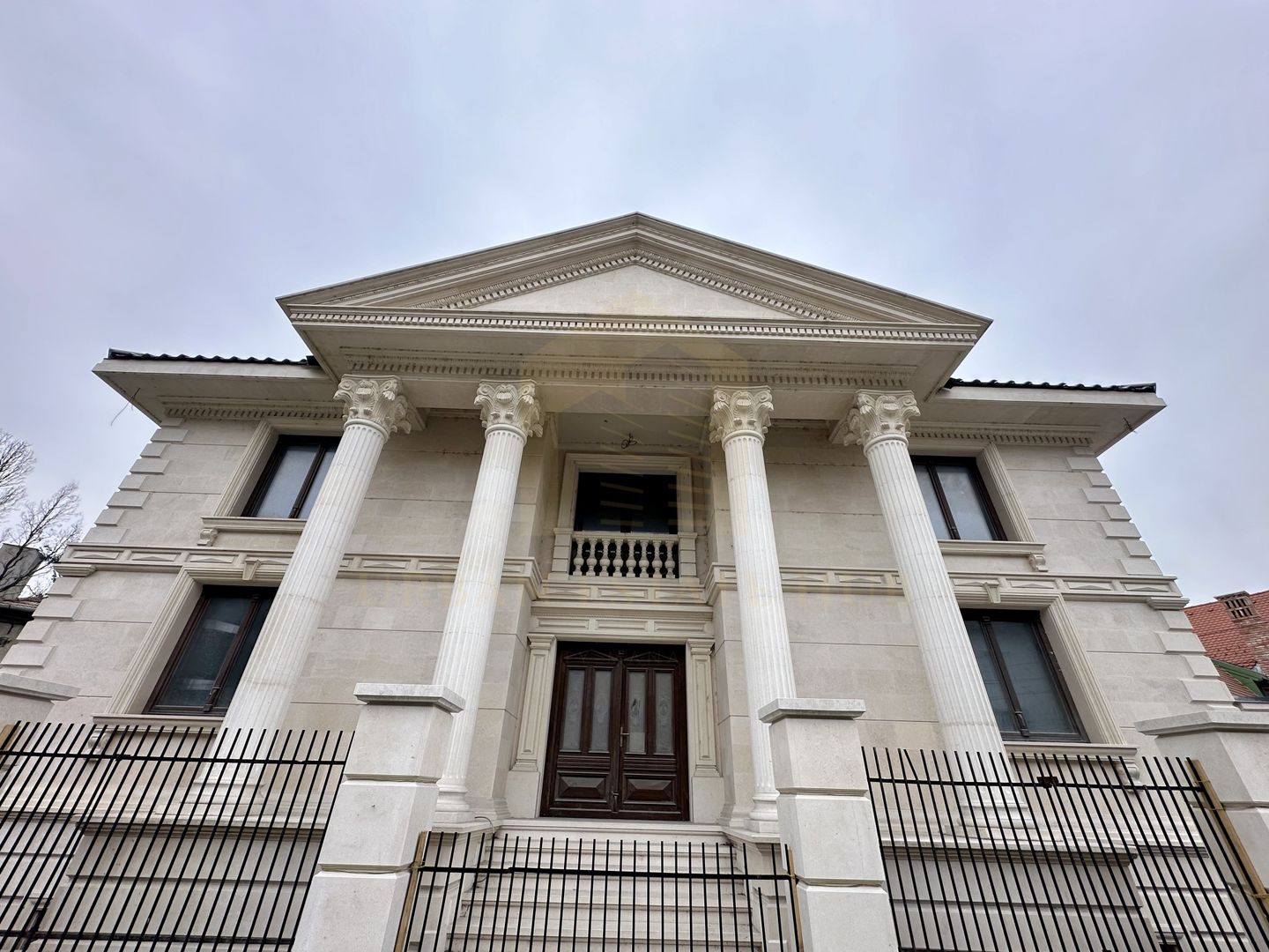 Vanzare casa 530 mp utili, zona Hotel Napoca - Poză 1