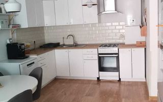 Apartament cu 2 camere zona Vivo - Poză 1