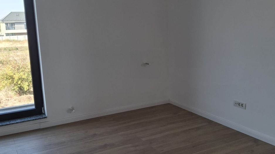 CASA 5 CAMERE BRAGADIRU, TOATE UTILITATILE, 300 MP TEREN, COMISION 0% - Poză 4